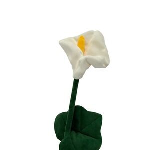 CJ Hendry Plush Flower White Calla Lily Cle de Peau Beaute Flower Market 18.5"